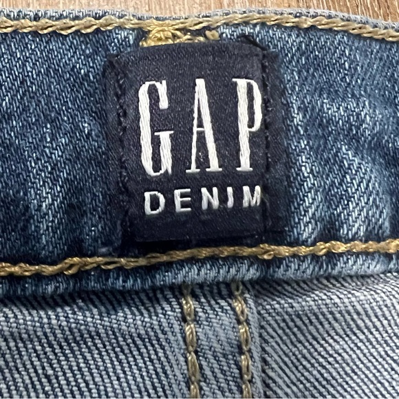 GAP Blue Jean Shorts High-Waisted Button-Fly size 8/29 - Picture 2 of 9